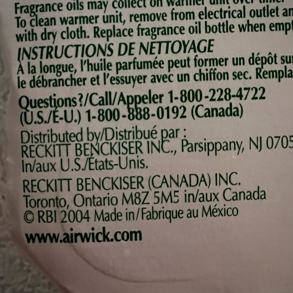 Air Wick Scented Oil Warmer Old Style Wall Plug Almost Vintage 2004 New Sealed - Picture 7 of 8